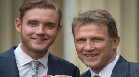 Chris Broad fines Stuart Broad, his son, for Yasir Shah send-off